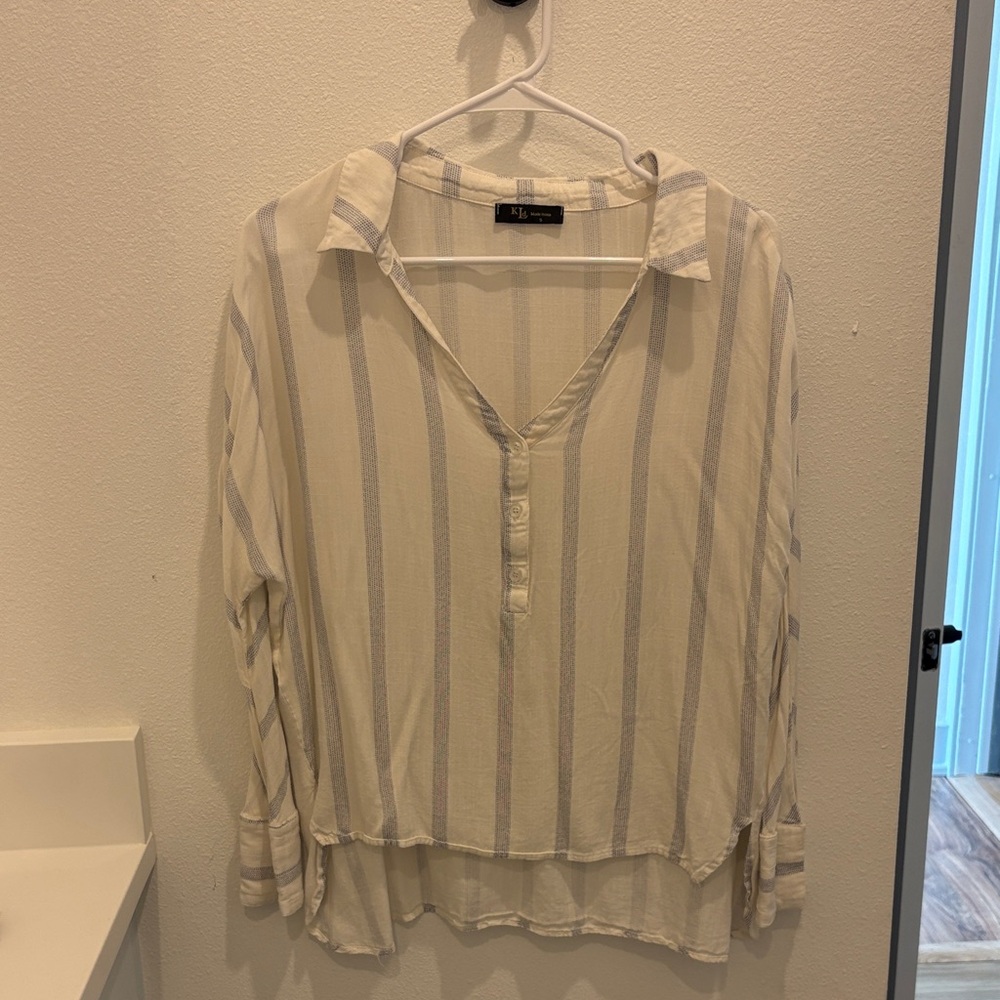 Chic Striped V-Neck Blouse